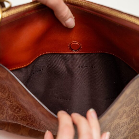 NWOT Coach Leather Monogram Corssbody Bag - Picture 7 of 15